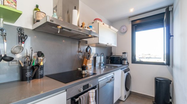 Reventa - Apartamentos -
Villamartín - La fuente