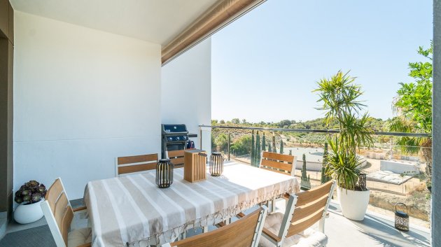 Reventa - Apartamentos -
Villamartín - La fuente