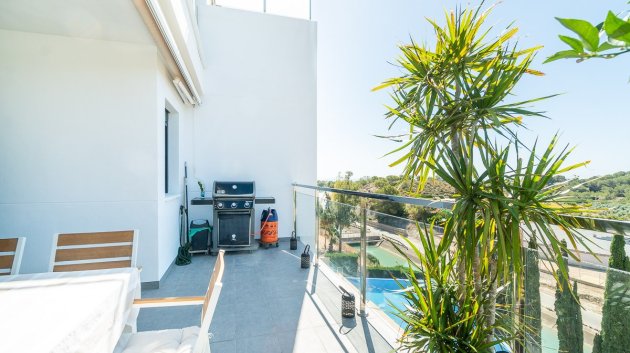 Reventa - Apartamentos -
Villamartín - La fuente