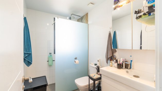 Reventa - Apartamentos -
Villamartín - La fuente