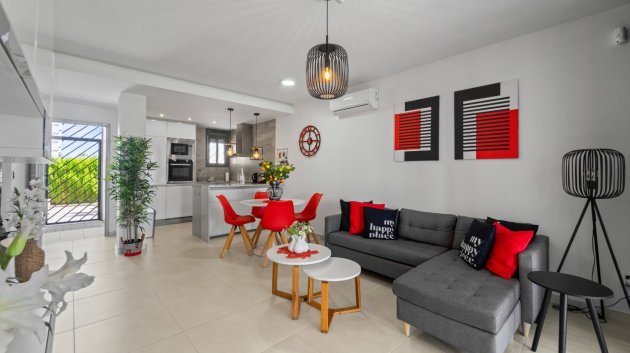 Reventa - Apartamentos -
Torrevieja - Punta Prima