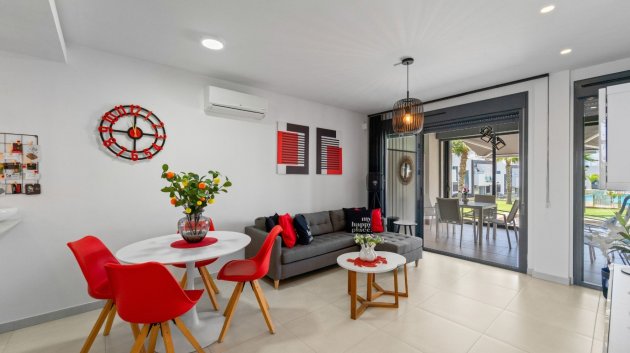 Reventa - Apartamentos -
Torrevieja - Punta Prima