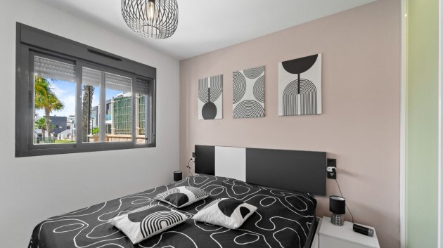 Reventa - Apartamentos -
Torrevieja - Punta Prima