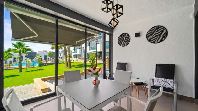 Reventa - Apartamentos -
Torrevieja - Punta Prima