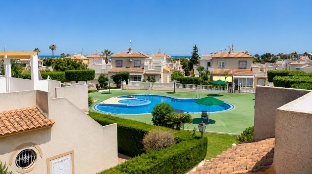 Reventa - Adosado -
Orihuela Costa - Los Altos
