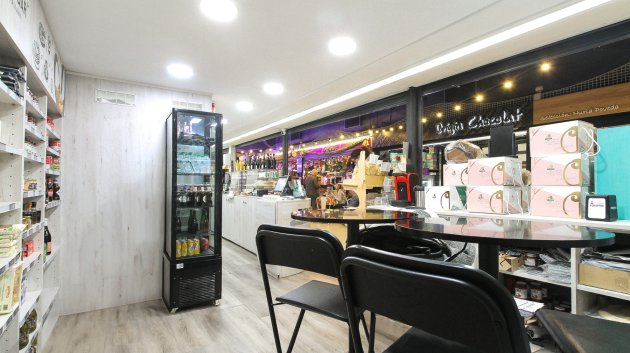 Resale - Commercial -
Alicante - - Centro  -