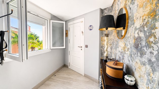 Resale - Apartments -
Altaona Golf and Country Village - Altaona Golf - Country Village