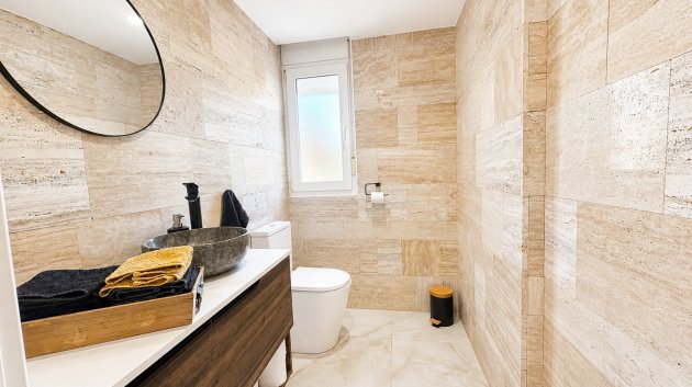 Resale - Apartments -
Altaona Golf and Country Village - Altaona Golf - Country Village