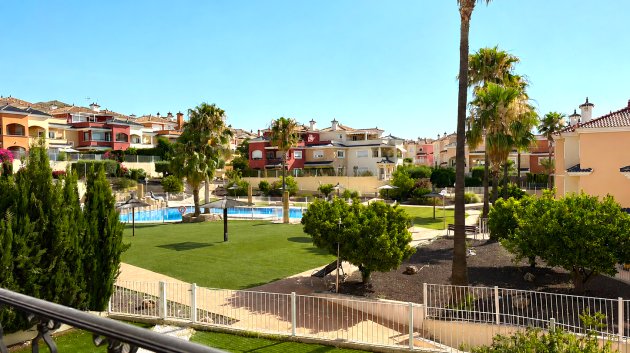 Resale - Apartments -
Altaona Golf and Country Village - Altaona Golf - Country Village