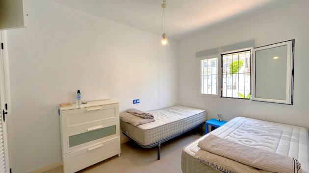 Resale - Townhouse -
Orihuela Costa - Villamartín
