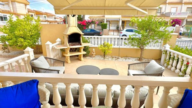 Resale - Villa -
Orihuela Costa - Villamartín
