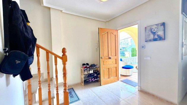 Resale - Villa -
Orihuela Costa - Villamartín
