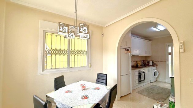 Resale - Villa -
Orihuela Costa - Villamartín