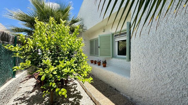 Resale - Villa -
Orihuela Costa - Campoamor