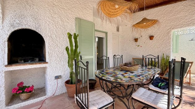 Resale - Villa -
Orihuela Costa - Campoamor