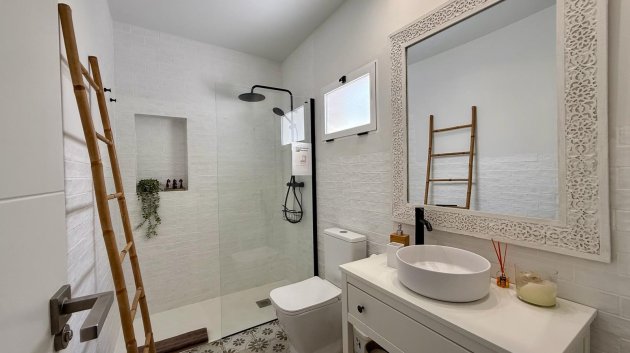 Resale - Villa -
Orihuela Costa - Campoamor
