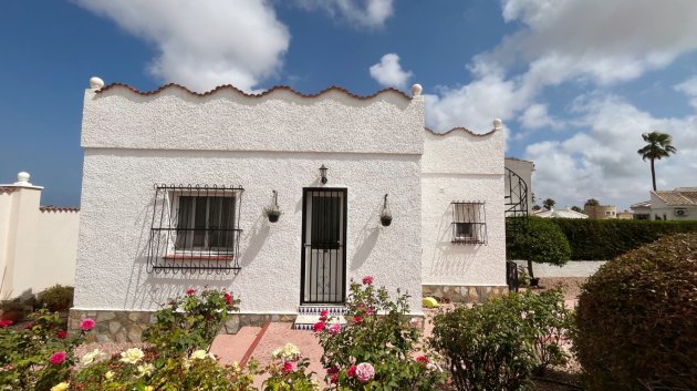 Resale - Villa -
Ciudad Quesada - La Marquesa Golf