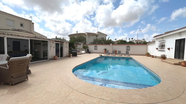 Resale - Villa -
Ciudad Quesada - La Marquesa Golf