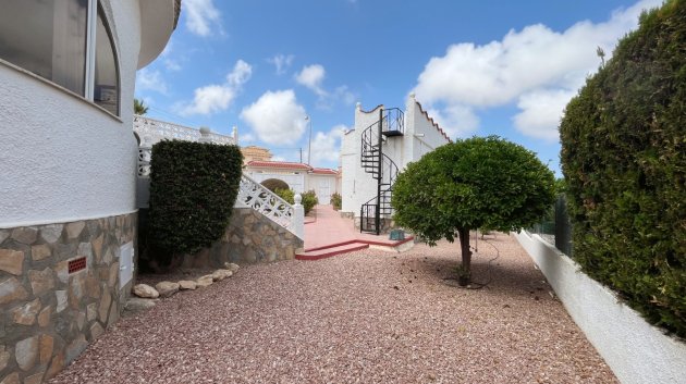 Resale - Villa -
Ciudad Quesada - La Marquesa Golf
