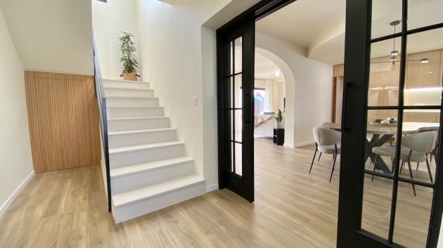Reventa - Chalets -
Cabo Roig
