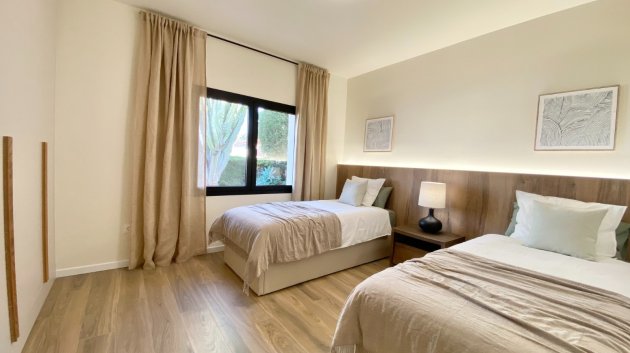 Reventa - Chalets -
Cabo Roig