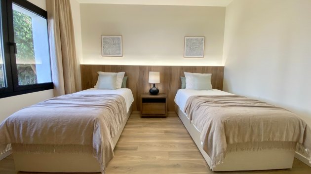 Reventa - Chalets -
Cabo Roig