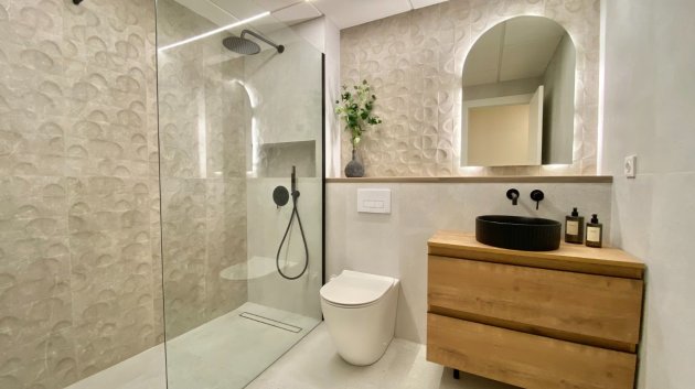 Reventa - Chalets -
Cabo Roig