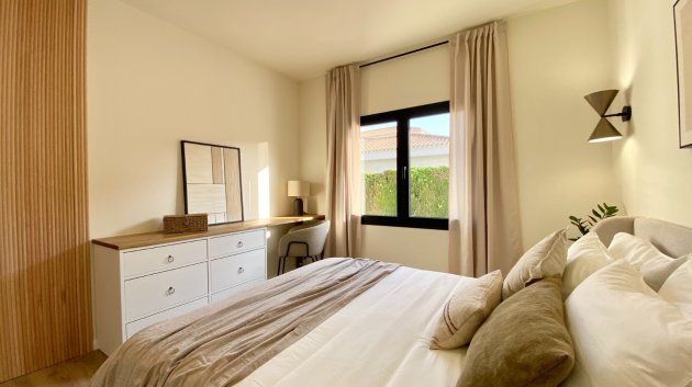 Reventa - Chalets -
Cabo Roig