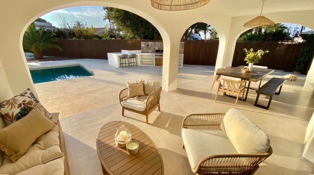 Reventa - Chalets -
Cabo Roig