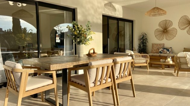 Reventa - Chalets -
Cabo Roig