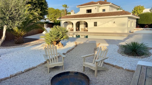 Reventa - Chalets -
Cabo Roig