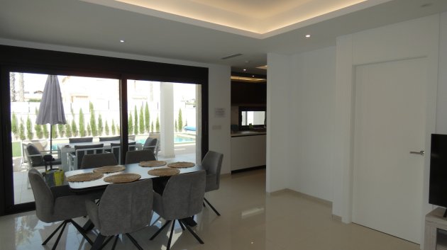 Reventa - Chalets -
Ciudad Quesada