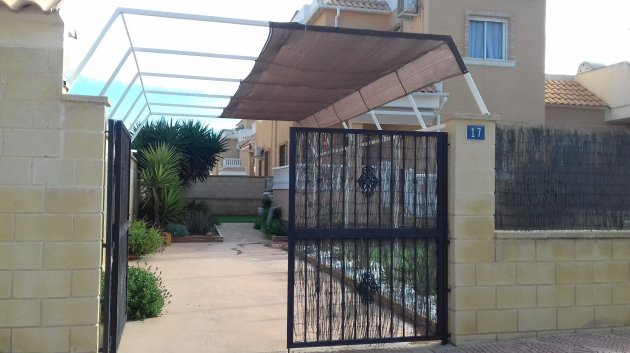 Resale - Townhouse -
Ciudad Quesada - Doña Pepa