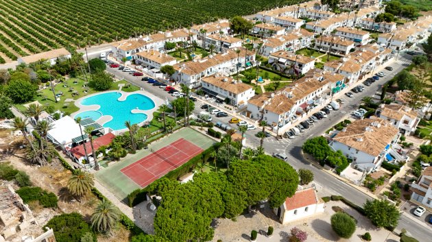 Resale - Townhouse -
Torrevieja - Lago Jardin