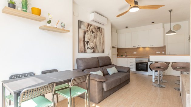Resale - Townhouse -
Torrevieja - Lago Jardin