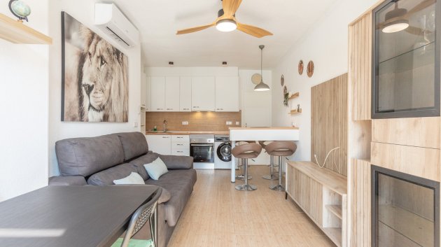 Resale - Townhouse -
Torrevieja - Lago Jardin