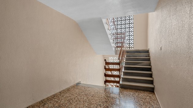 Resale - Apartments -
Torrevieja - Punta Prima
