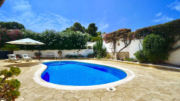 Resale - Villa -
Benissa - Punta Estrella
