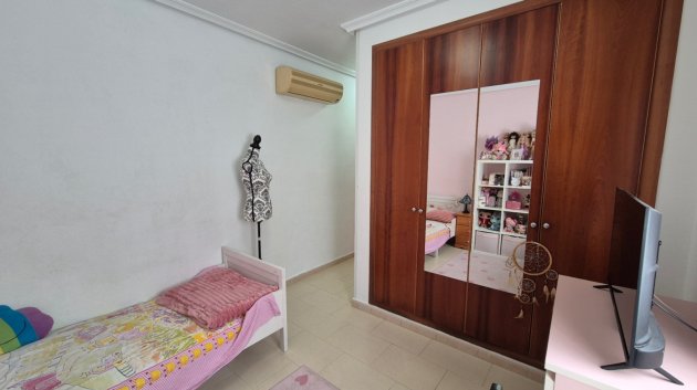 Resale - Villa -
Torrevieja - Costa Blanca