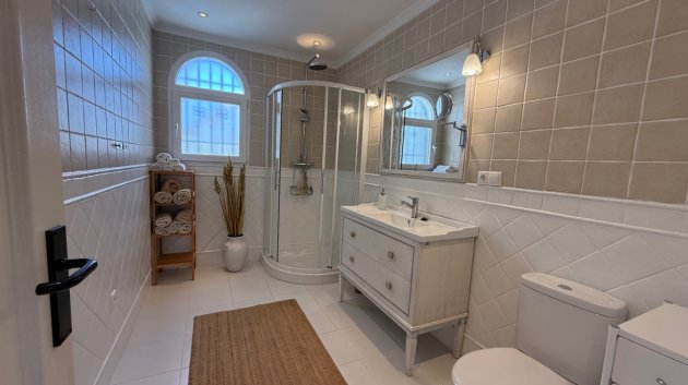 Resale - Villa -
Torrevieja - Costa Blanca