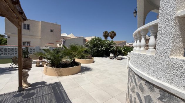 Resale - Villa -
Torrevieja - Costa Blanca