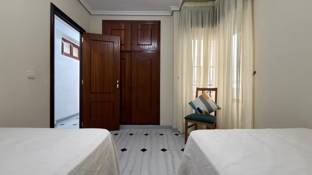 Resale - Apartments -
Torrevieja - Costa Blanca