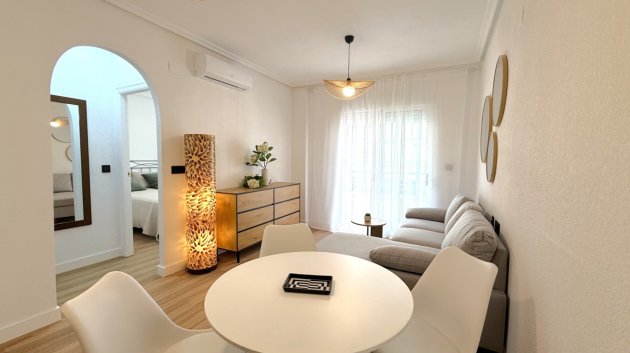 Resale - Apartments -
Torrevieja - Costa Blanca