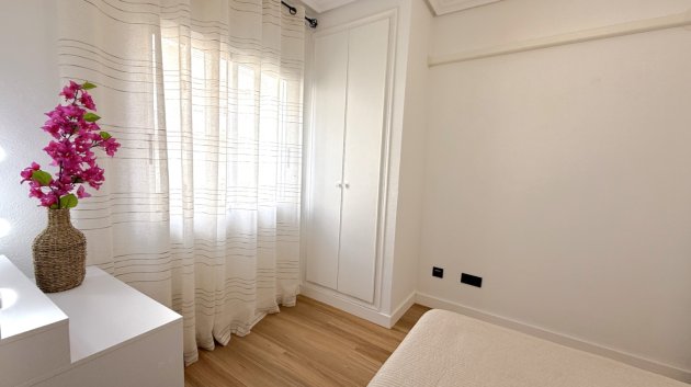 Resale - Apartments -
Torrevieja - Costa Blanca