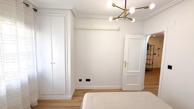Resale - Apartments -
Torrevieja - Costa Blanca