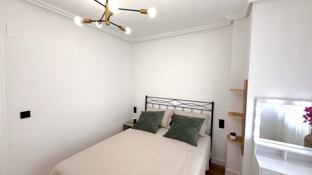 Resale - Apartments -
Torrevieja - Costa Blanca