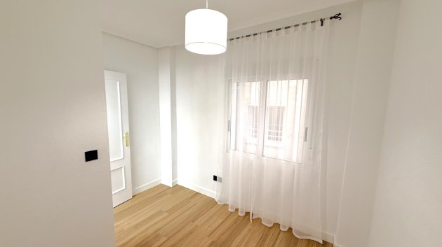Resale - Apartments -
Torrevieja - Costa Blanca