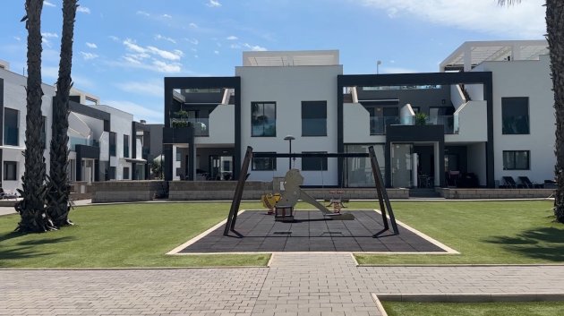 Resale - Townhouse -
La Zenia