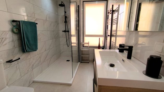 Resale - Apartments -
Algorfa