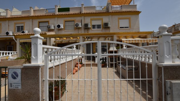 Resale - Townhouse -
Algorfa - Montemar